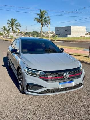 VOLKSWAGEN JETTA 2.0 350 TSI GASOLINA GLI DSG